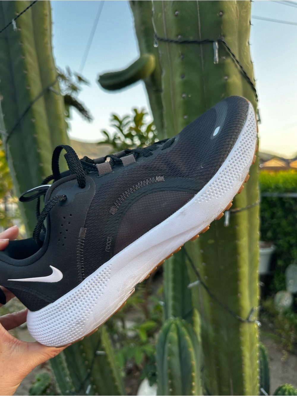 Nike React Escape Run 2 black and white lace up sneakers #9